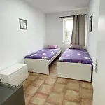 Monteurwohnung Mit Balkon In 아파트 뒤스부르크