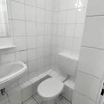 Monteurwohnung Mit Balkon In Апартаменты