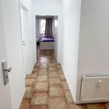 Monteurwohnung Mit Balkon In Duisburg