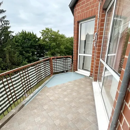 Monteurwohnung Mit Balkon In Duisburg