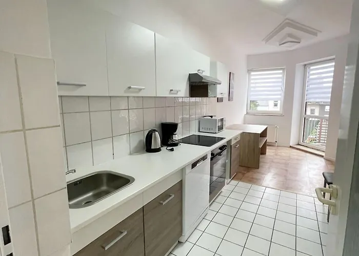 Monteurwohnung Mit Balkon In * Duisburg