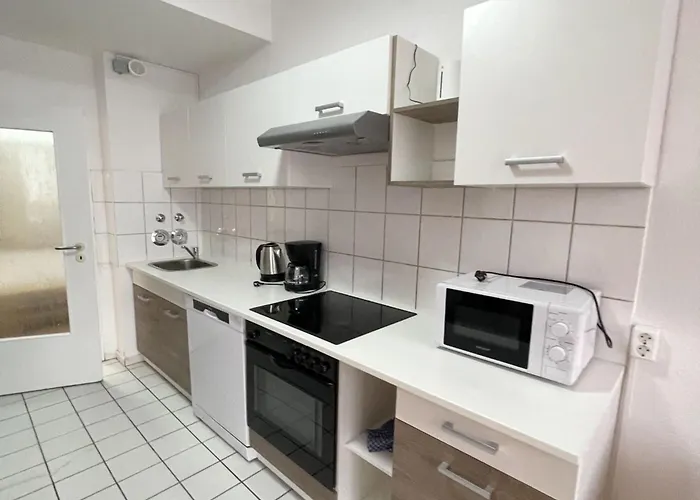 Monteurwohnung Mit Balkon In * Duisburg