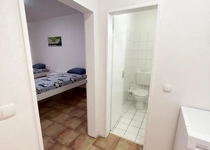 Monteurwohnung Mit Balkon In