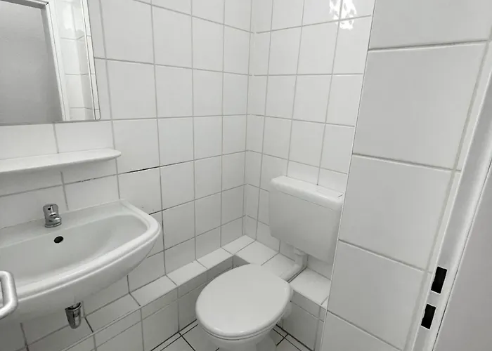 Monteurwohnung Mit Balkon In Lägenhet